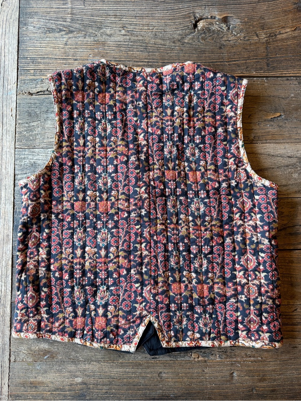 Quilted Floral Button Front Vest - Black with Red Floral - Picture 3 of 3